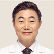 黃寅守醫(yī)生照片