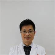 廣州廣大整形醫(yī)院何錦泉醫(yī)生照片