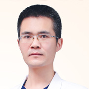 王剛醫(yī)生照片