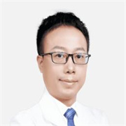 湖北十堰綻顏整形張思炎醫(yī)生照片