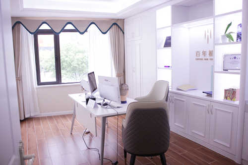 江蘇百年植發(fā)連鎖（常州分院）環(huán)境圖1