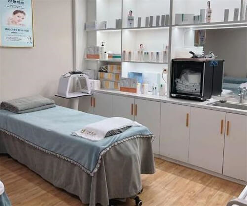 湖北荊州熙蒙醫(yī)療美容門診部環(huán)境圖1