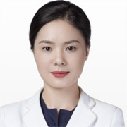 成都藝星醫(yī)療美容醫(yī)院鄧朝蓉醫(yī)生照片