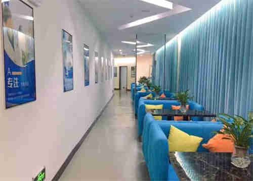 湖北武漢佰視佳眼科環(huán)境圖3