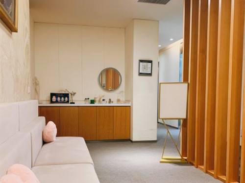 昆明藝星醫(yī)療美容醫(yī)院環(huán)境圖5