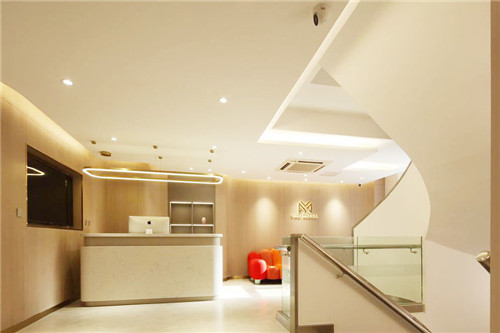 沈陽億美醫(yī)療美容醫(yī)院環(huán)境圖2