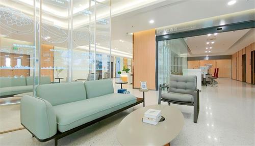 甘肅愛爾眼視光醫(yī)院環(huán)境圖3