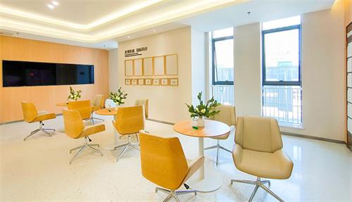 甘肅愛爾眼視光醫(yī)院環(huán)境圖4