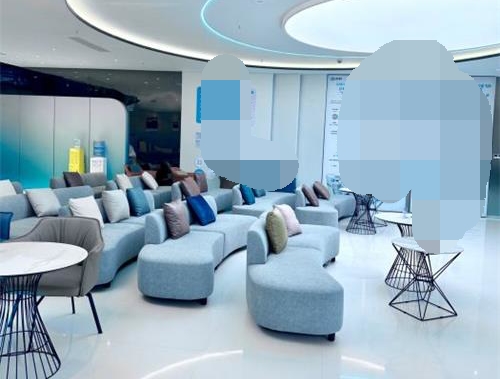 成都睛彩眼科醫(yī)院術前等候區(qū)