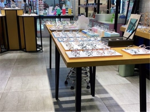 重慶雷諾眼科環(huán)境圖3