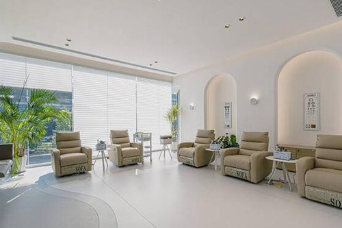 重慶中新美陸眼科環(huán)境圖4