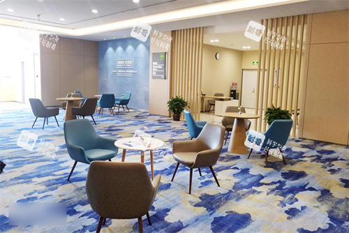 邢臺(tái)愛爾眼科醫(yī)院休息區(qū) 邢臺(tái)愛爾眼科醫(yī)院休息區(qū)