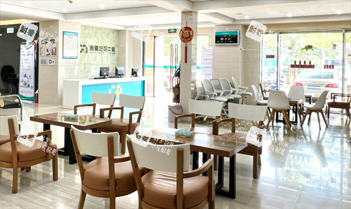 ?？趪鴲劢曖t(yī)院入門廳