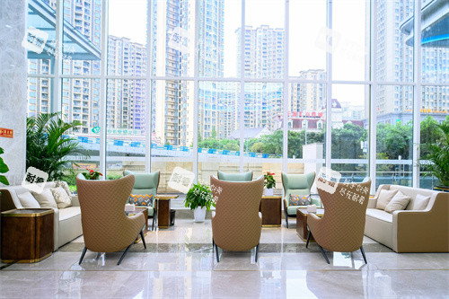 重慶星榮整形醫(yī)院大廳休息區(qū)