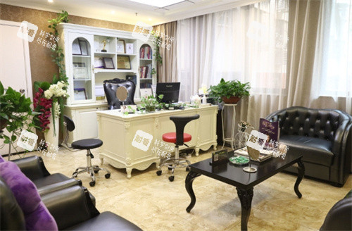 深圳陽光醫(yī)療美容面診室環(huán)境 深圳陽光醫(yī)療美容面診室環(huán)境