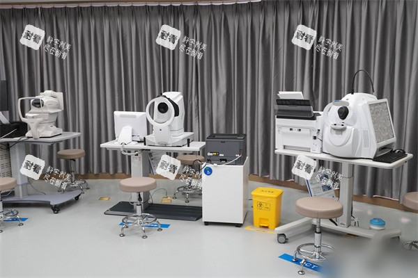 南寧普瑞眼科醫(yī)院設(shè)備區(qū)