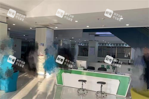 合肥東南眼科醫(yī)院導(dǎo)醫(yī)環(huán)境照片