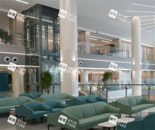 深圳普瑞眼科（星耀店）大廳一角