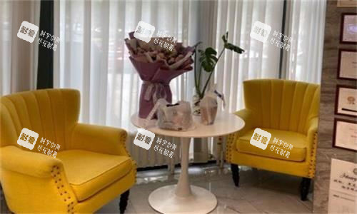 哈爾濱羽禪醫(yī)療美容接待區(qū)