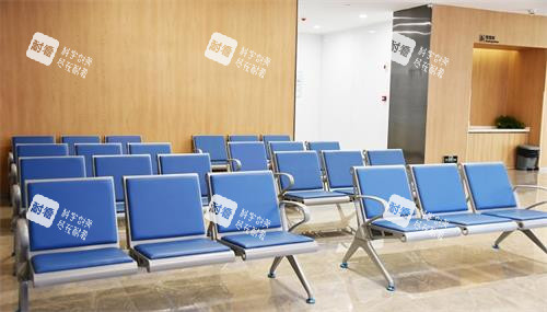 廣州愛爾眼科醫(yī)院休息區(qū)圖片 廣州愛爾眼科醫(yī)院休息區(qū)圖片