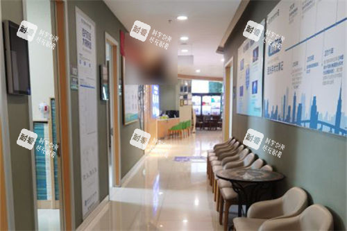 佛山愛爾眼科醫(yī)院走廊