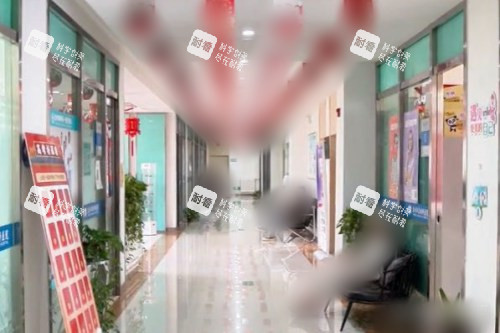 蘭州華廈眼科醫(yī)院過(guò)道