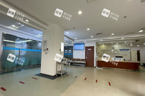 北京華廈民眾眼科內(nèi)部大廳環(huán)境