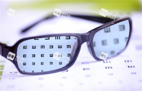 近視眼視力表現(xiàn)圖 (2)