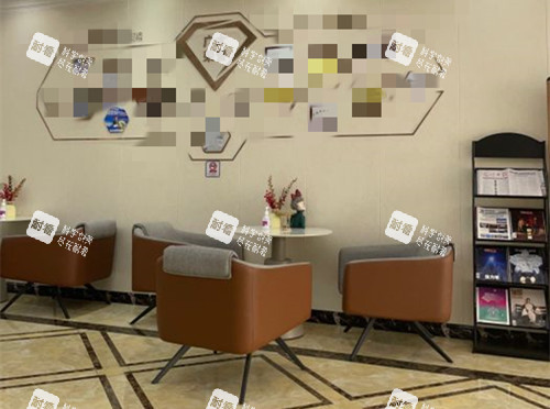 廣州廣大醫(yī)院內(nèi)部休息等待區(qū)環(huán)境