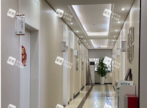 廣州廣大醫(yī)院內(nèi)部過道環(huán)境