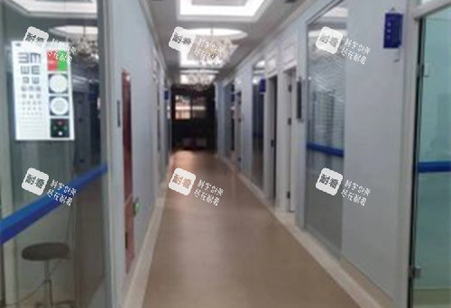 成都麥迪格眼科內(nèi)部過道環(huán)境