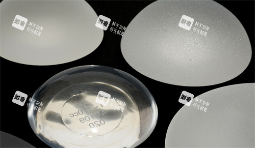 隆胸假體示意圖展示