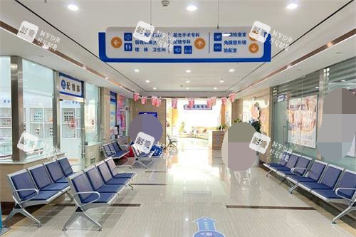 煙臺華廈眼科醫(yī)院科室走廊