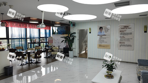 鄭州枝蔓醫(yī)美大廳