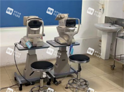 滬申五官科眼科驗光區(qū)