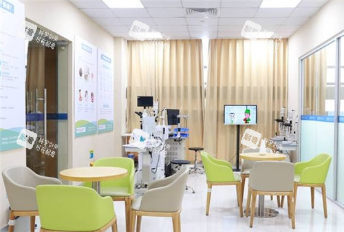 東莞愛(ài)爾眼科醫(yī)院檢查室 東莞愛(ài)爾眼科醫(yī)院檢查室