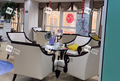 南通康美美容大廳休息區(qū)