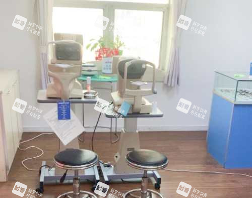 上海滬申五官科眼科?？茩z查室