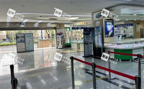 南京東南眼科入口環(huán)境圖