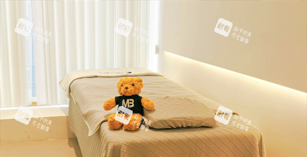 南京清泉白月光醫(yī)療美容治療間