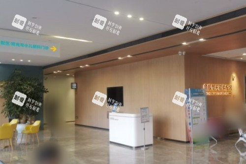 杭州愛爾眼科醫(yī)院角膜塑形鏡配鏡區(qū)