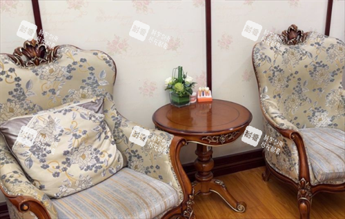 北京京城皮膚醫(yī)院等候區(qū)座椅