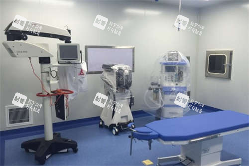 重慶華廈眼科醫(yī)院環(huán)境-設(shè)備室