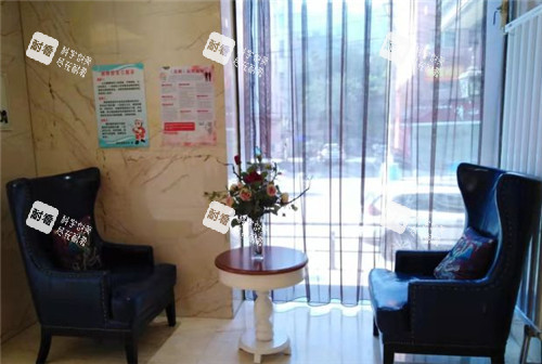 鞍山燕麗整形等待區(qū)