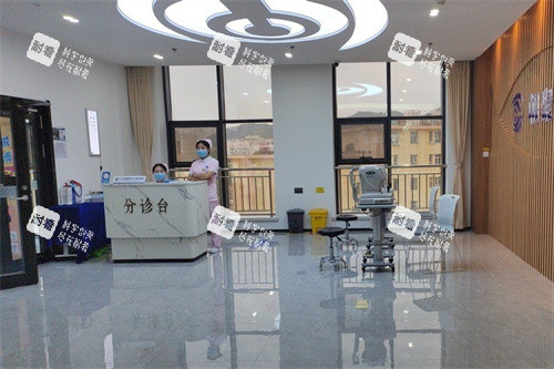 張家口朝聚眼科醫(yī)院前廳環(huán)境