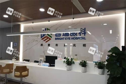 昆明普瑞眼科26價(jià)格表更新：近視8800元起、白內(nèi)障6900元起、OK鏡4800元起