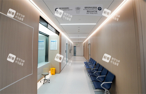 確認(rèn)！鄭州中視眼科是正規(guī)醫(yī)院，鄭廣瑛領(lǐng)跑醫(yī)生團(tuán)隊(duì)