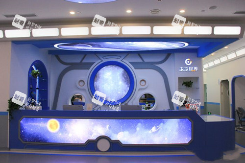 上海未來視界少兒眼科（浦東店）服務(wù)臺(tái)環(huán)境示意圖