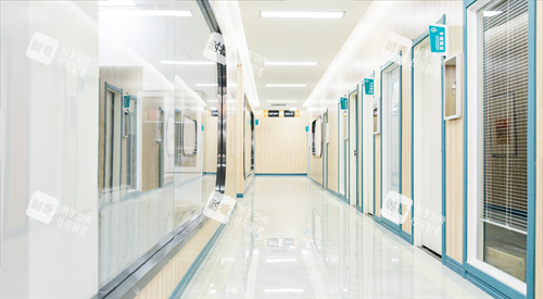 石家莊復(fù)明眼科醫(yī)院走廊 石家莊復(fù)明眼科醫(yī)院走廊