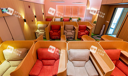 深圳黑馬眼科等待區(qū)